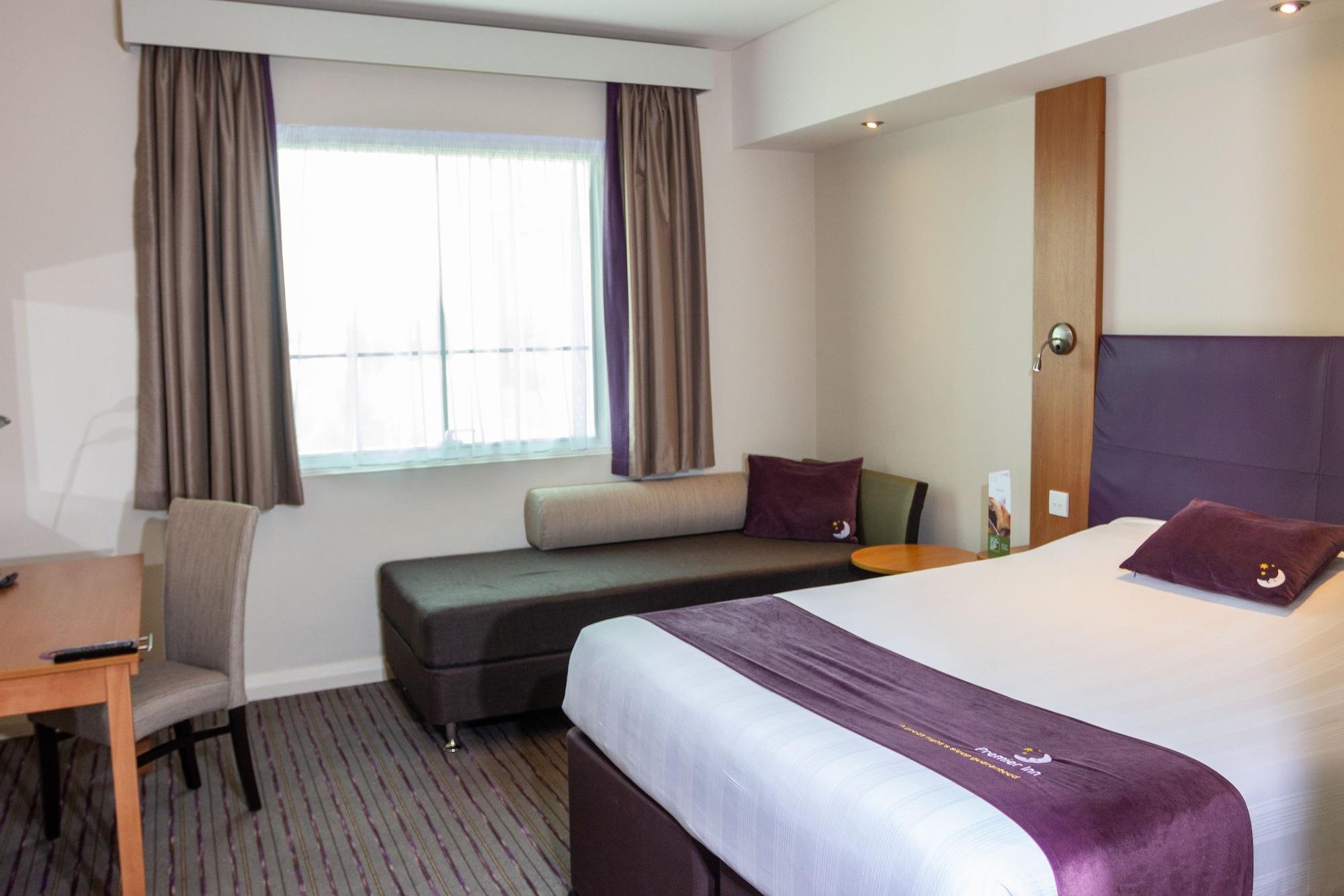 Premier Inn Abu Dhabi Airport Business Park Εξωτερικό φωτογραφία