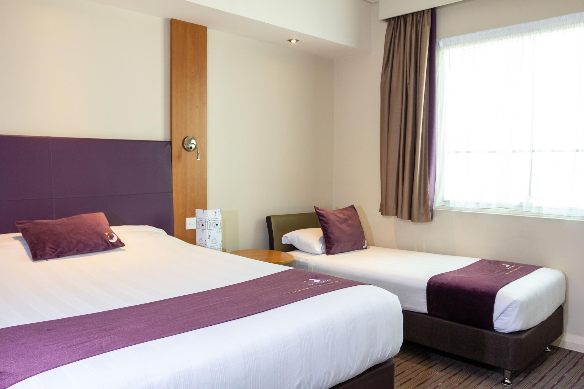 Premier Inn Abu Dhabi Airport Business Park Εξωτερικό φωτογραφία