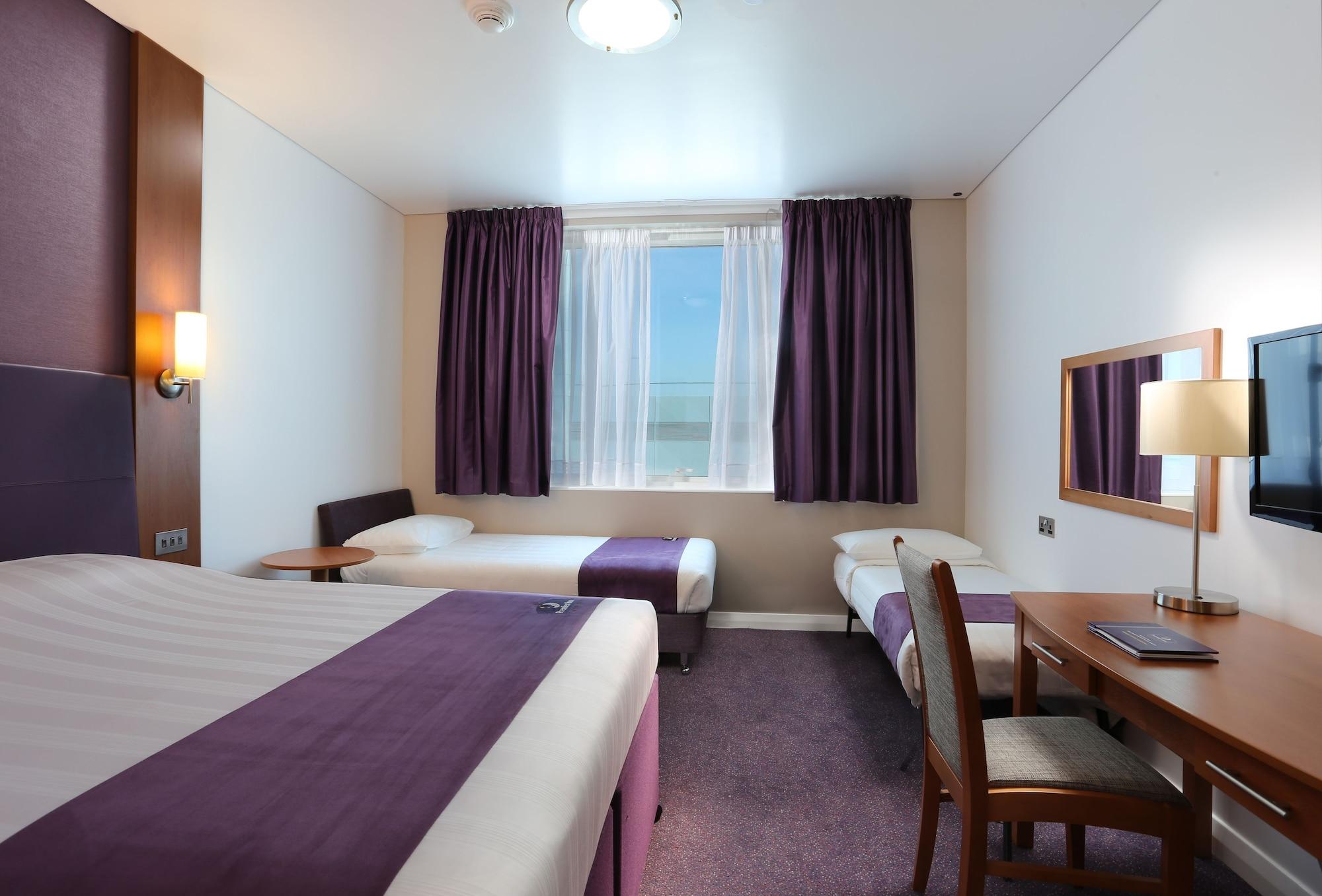 Premier Inn Abu Dhabi Airport Business Park Εξωτερικό φωτογραφία