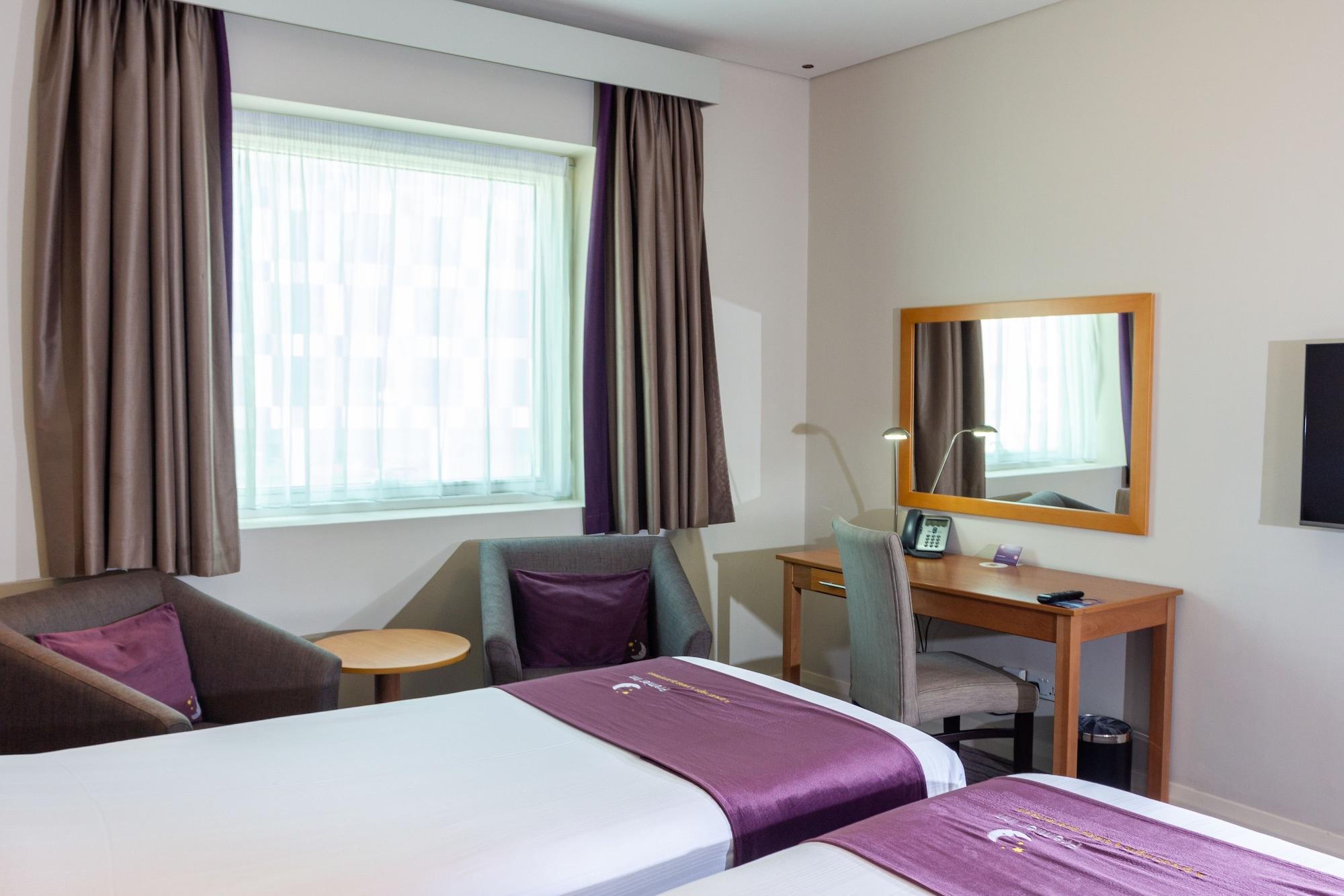 Premier Inn Abu Dhabi Airport Business Park Εξωτερικό φωτογραφία