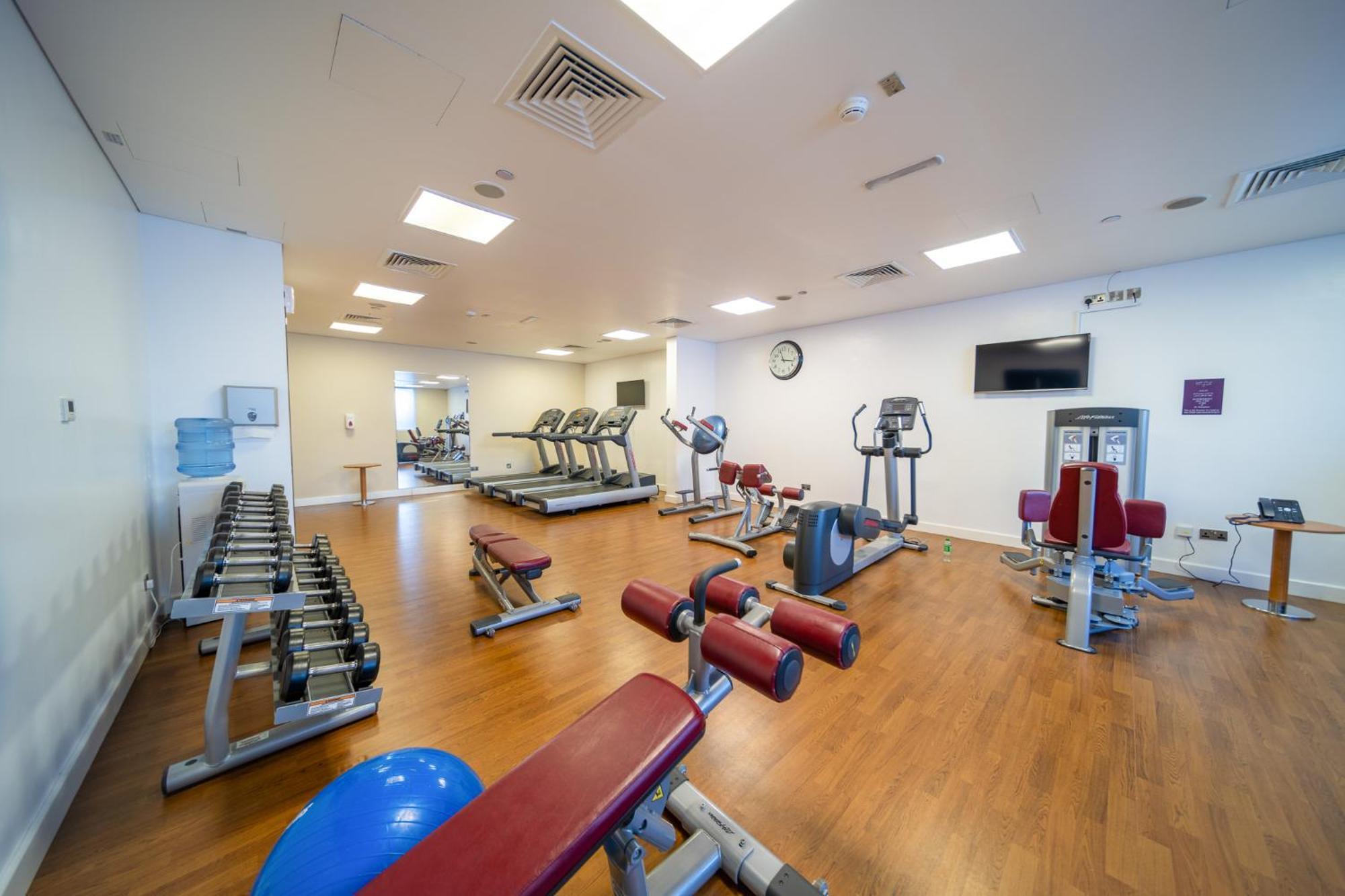 Premier Inn Abu Dhabi Airport Business Park Εξωτερικό φωτογραφία