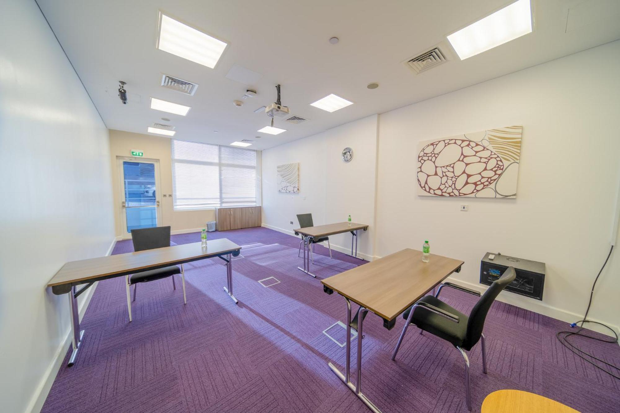 Premier Inn Abu Dhabi Airport Business Park Εξωτερικό φωτογραφία