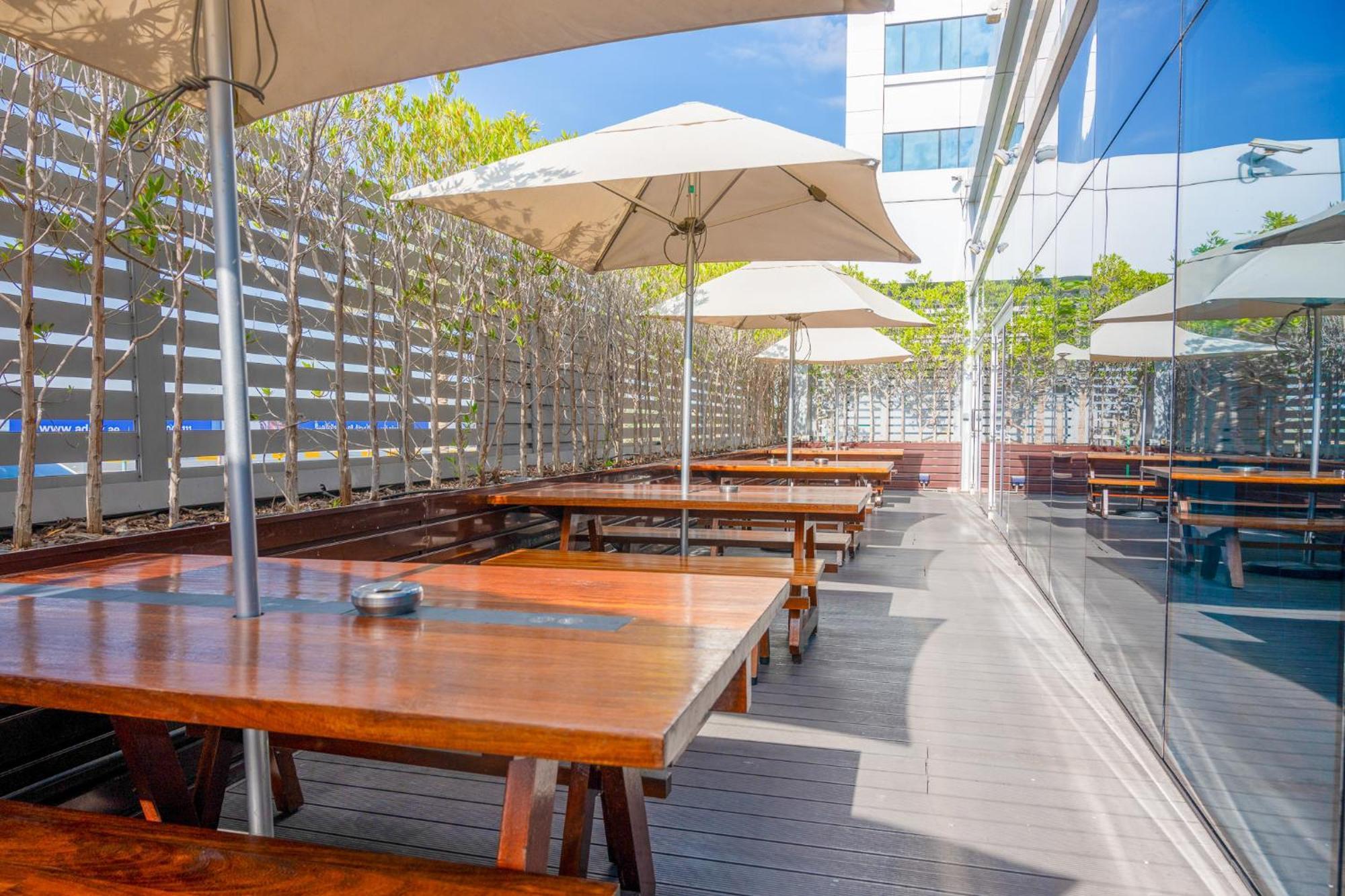 Premier Inn Abu Dhabi Airport Business Park Εξωτερικό φωτογραφία