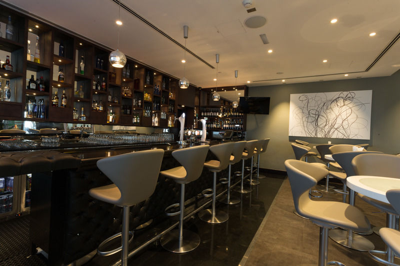 Premier Inn Abu Dhabi Airport Business Park Εξωτερικό φωτογραφία