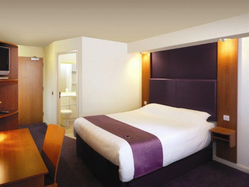 Premier Inn Abu Dhabi Airport Business Park Εξωτερικό φωτογραφία